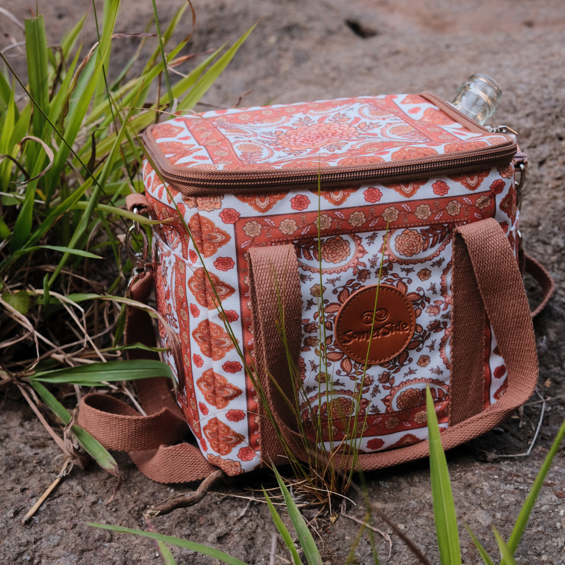 earthy eco-friendly vintage insulated mini cooler