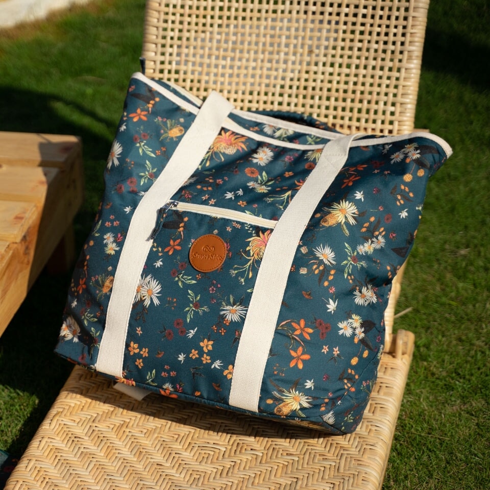 Native Botanical Beach Bag Unclassified SomerSide