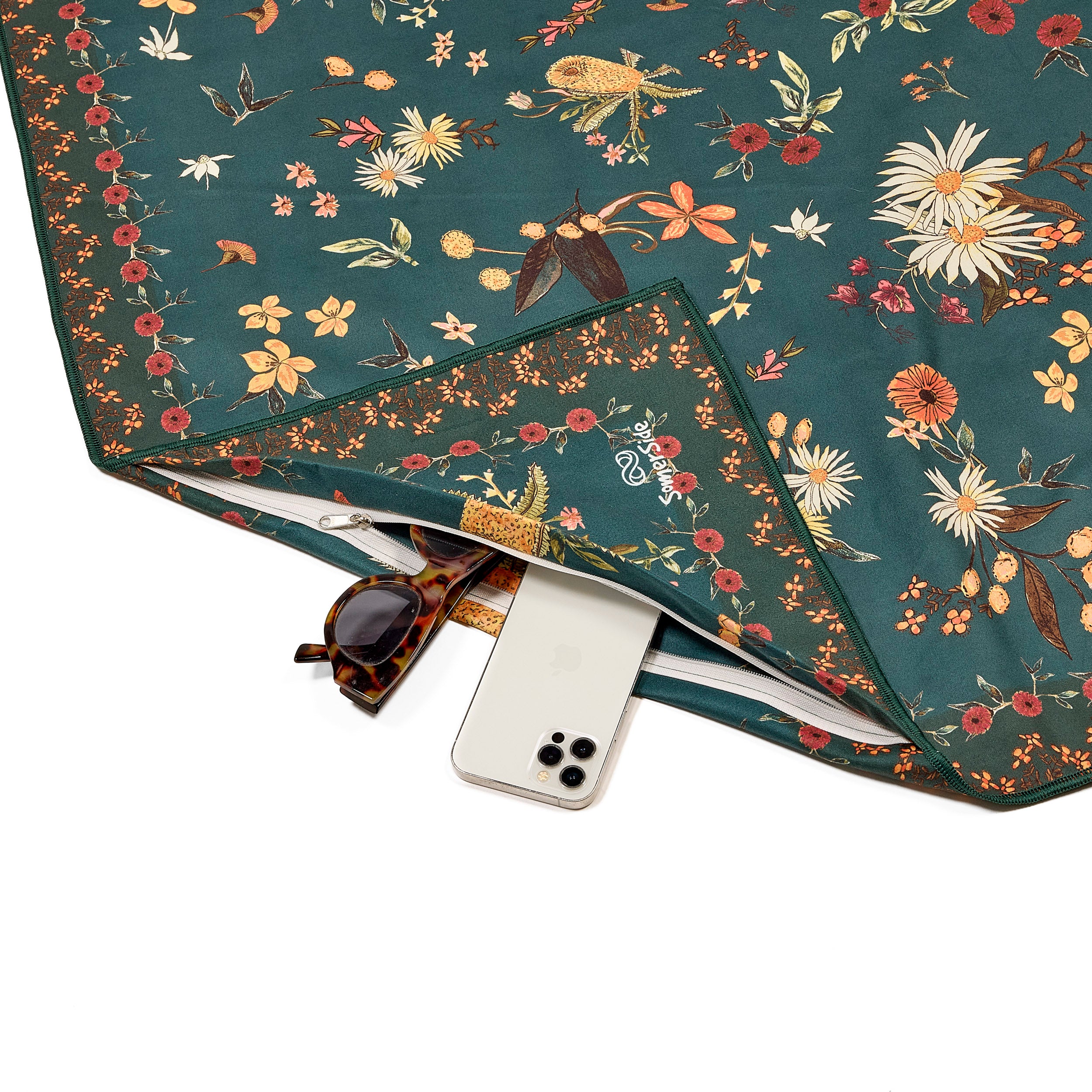 Floral-patterned native towel corner zipped pocket