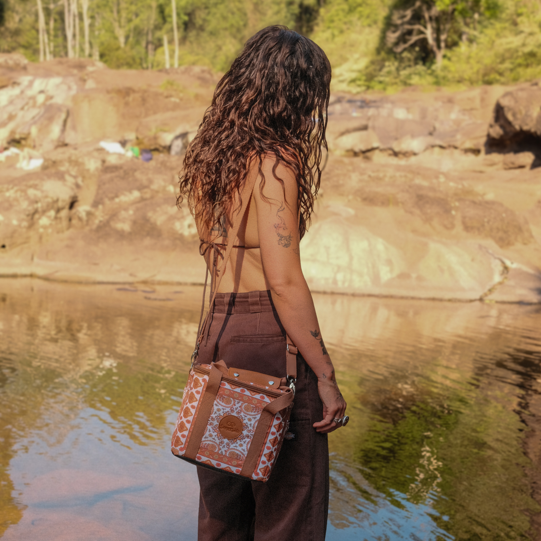 versatile outdoor travel lunch pack