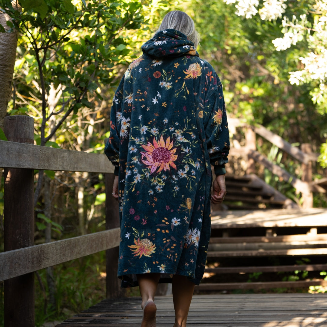 Native Botanical Changing Towel Poncho (Long Sleeve)