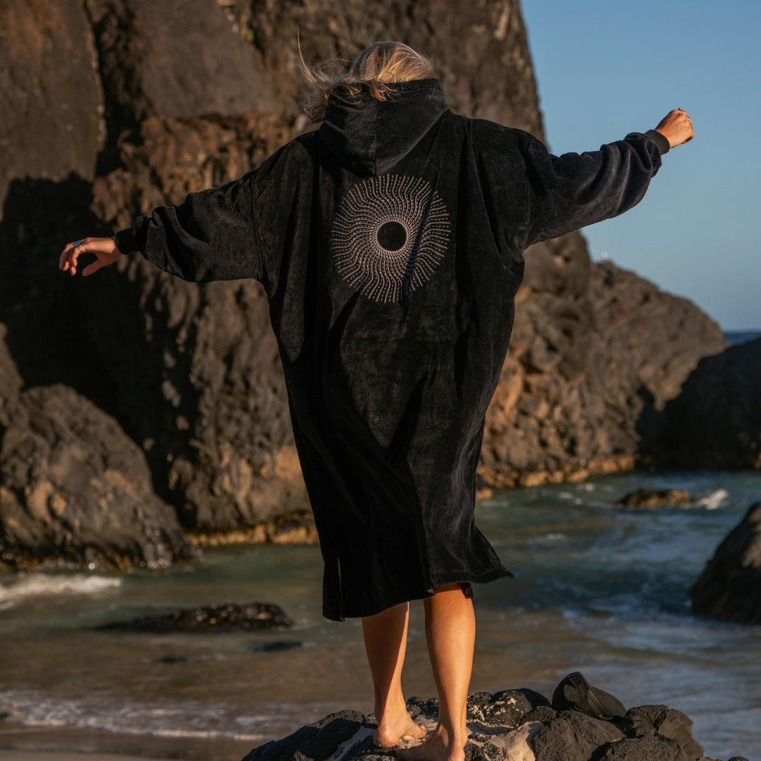 Serpent Changing Towel Poncho (Long Sleeve)