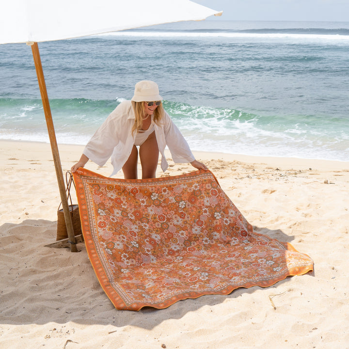 Retro beach towel for two